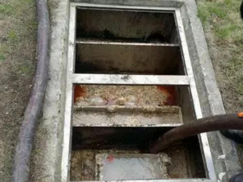 多宝镇隔油池清理